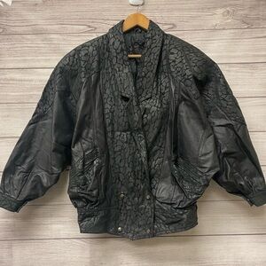 Vintage 80s-90s 100% Learher Womens lined Jacket